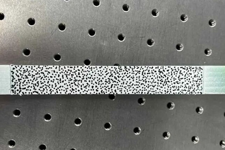 复合材料抗拉试验观测