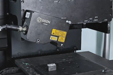 测量仪检测PIN针的共面度